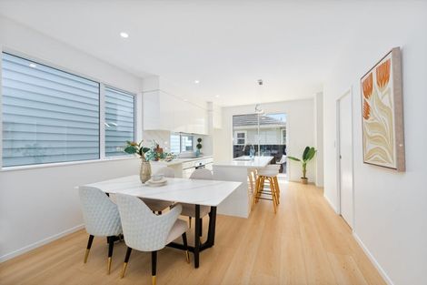 Photo of property in 80c Matipo Road, Te Atatu Peninsula, Auckland, 0610