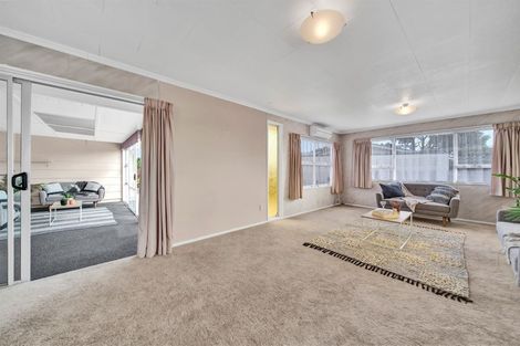Photo of property in 12 Trimble Place, Bell Block, New Plymouth, 4312