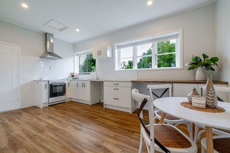 Photo of property in 7a Nathan Place, West End, Palmerston North, 4412