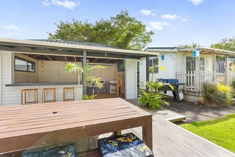 Photo of property in 123 Govett Avenue, Frankleigh Park, New Plymouth, 4310