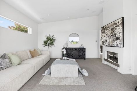 Photo of property in 48 Aurea Avenue, Pakuranga, Auckland, 2010