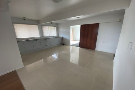 Photo of property in 62 Cardiff Road, Pakuranga, Auckland, 2010