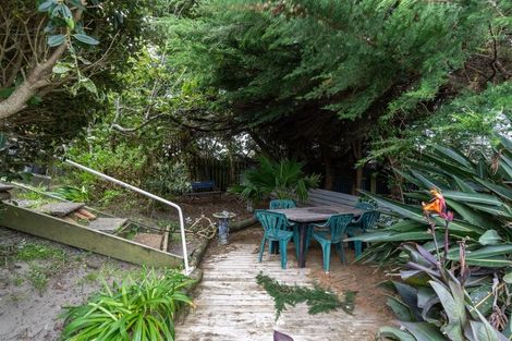 Photo of property in 72 Park Avenue, Waitarere Beach, Levin, 5510