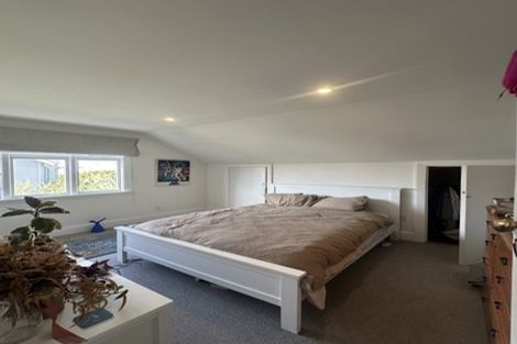 Photo of property in 33 Kotare Street, Fendalton, Christchurch, 8041