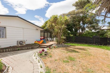 Photo of property in 32a Mahana Road, Paraparaumu Beach, Paraparaumu, 5032