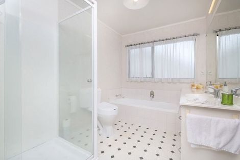 Photo of property in 1/238 Cascades Road, Botany Downs, Auckland, 2010