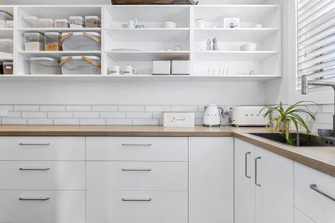 Photo of property in 69b Douglas Road, Amberley, 7410