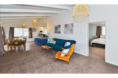 Photo of property in 127 Maunsell Road, Port Waikato, Tuakau, 2695