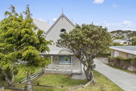 Photo of property in 30b Cypress Drive, Maungaraki, Lower Hutt, 5010