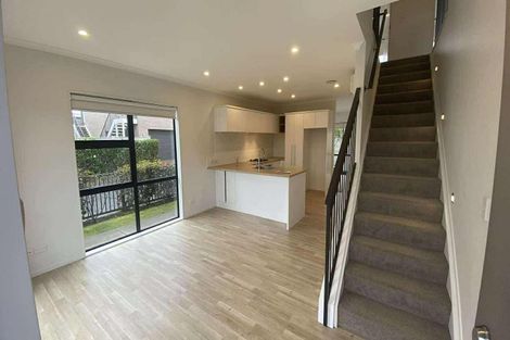 Photo of property in 18 Pepene Avenue, Takanini, 2112