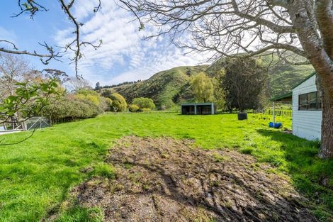 Photo of property in 329a Paekakariki Hill Road, Paekakariki Hill, Porirua, 5381