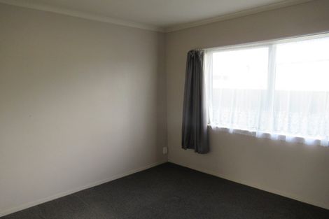 Photo of property in 32a Aniseed Grove, Timberlea, Upper Hutt, 5018
