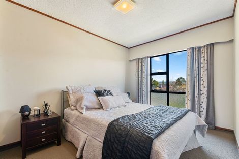 Photo of property in 5 Aries Place, Kawaha Point, Rotorua, 3010