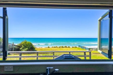 Photo of property in 167 Pukehina Parade, Pukehina, 3189