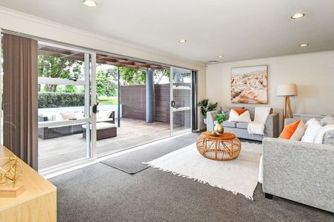 Photo of property in 61 The Track, Takanini, 2112