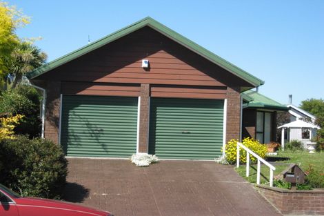 Photo of property in 7 Algie Place, Avonhead, Christchurch, 8042