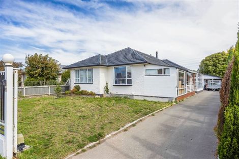 Photo of property in 15 Boston Avenue, Hornby, Christchurch, 8042