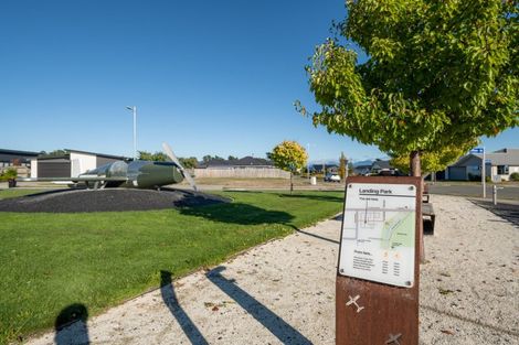 Photo of property in 2 Kittyhawk Road, Burleigh, 7201