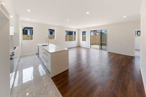 Photo of property in 1 Huahua Crescent, Papakura, 2110