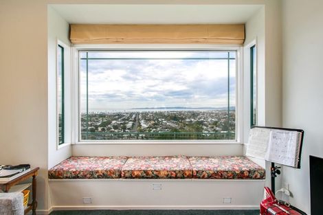 Photo of property in 15 Kavanagh Road, Hospital Hill, Napier, 4110