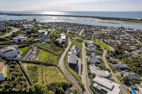 Photo of property in 19 Challenger Lane, Redcliffs, Christchurch, 8081