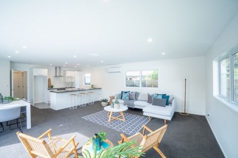 Photo of property in 13 Sutherland Crescent, Melrose, Wellington, 6023