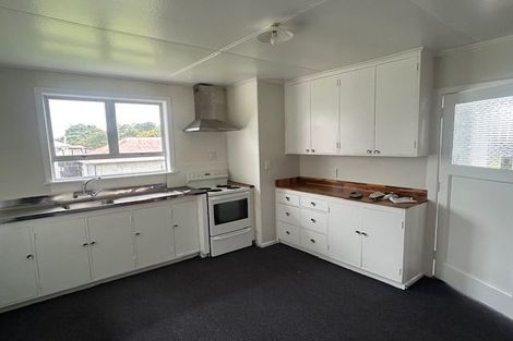 Photo of property in 16 Harris Street, Waitara, 4320