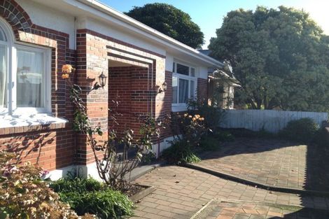 Photo of property in 31 Beach Street, Saint Clair, Dunedin, 9012