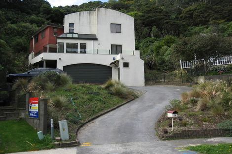 Photo of property in 35 Mission Street, Waterloo, Lower Hutt, 5011