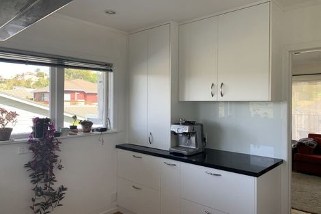 Photo of property in 2/20 Saint Peters Street, Northcote, Auckland, 0627