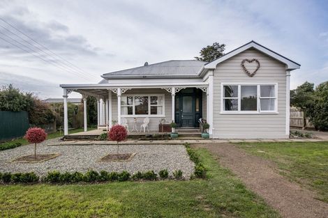 Photo of property in 99 Ellis Street, Brightwater, 7022