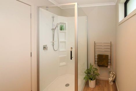 Photo of property in 6 Angus Place, Carterton, 5713