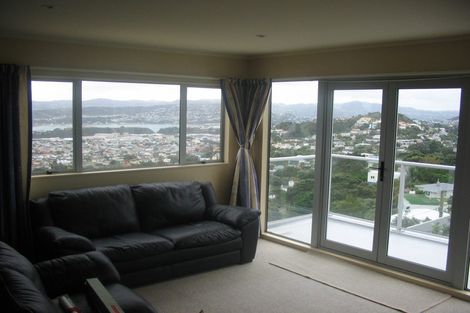 Photo of property in 4 Lyons Crescent, Strathmore Park, Wellington, 6022