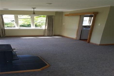 Photo of property in 1/43 Belt Road, Moturoa, New Plymouth, 4310