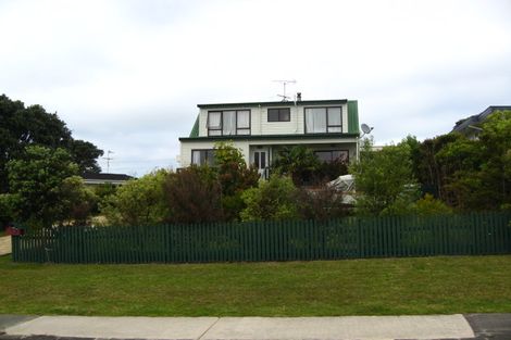 Photo of property in 81 Pacific Parade, Army Bay, Whangaparaoa, 0930