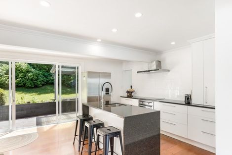 Photo of property in 27 Wellington Street, Russell, 0202