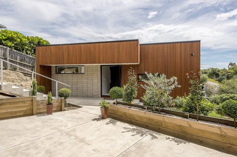 Photo of property in 6a The Rise, Mount Pleasant, Christchurch, 8081