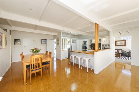 Photo of property in 40 Crewe Crescent, Hokowhitu, Palmerston North, 4410
