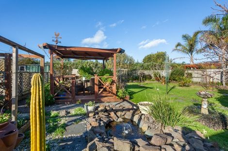 Photo of property in 33 Palm Springs Boulevard, Papamoa Beach, Papamoa, 3118