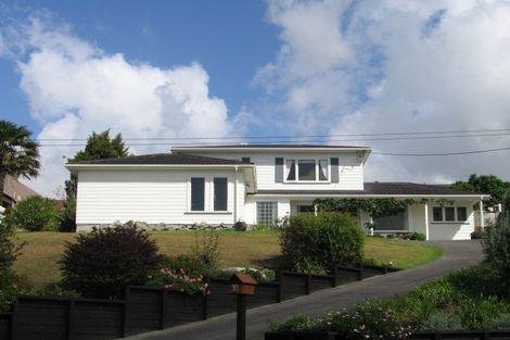 Photo of property in 31 Parr Terrace, Castor Bay, Auckland, 0620