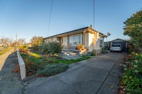 Photo of property in 18 Rugby Street, Waimate, 7924