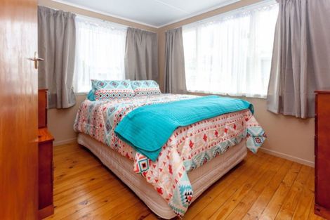 Photo of property in 136 Kiwi Road, Whangamata, 3620