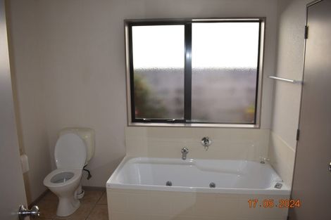 Photo of property in 17b Hilltop Road, Parkvale, Tauranga, 3112