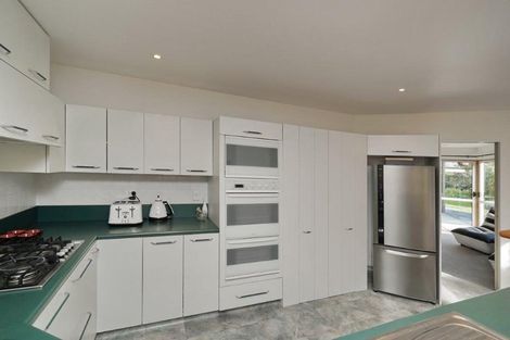 Photo of property in 114 Mccormacks Bay Road, Mount Pleasant, Christchurch, 8081