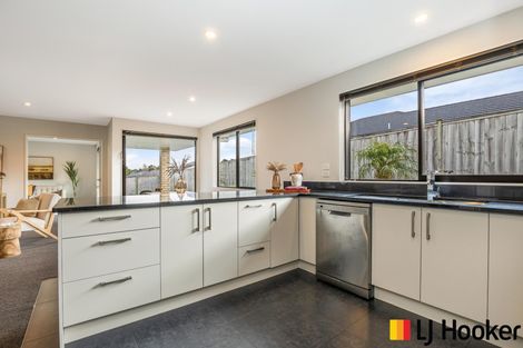 Photo of property in 15 Parkgrove Crescent, Pokeno, 2402