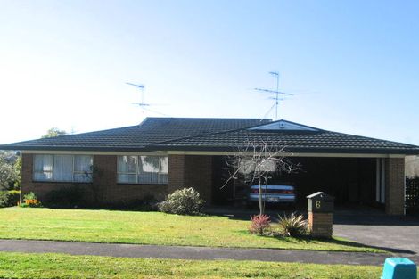 Photo of property in 6 Alderton Place, Opaheke, Papakura, 2113