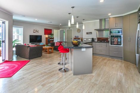 Photo of property in 6 Pa Road, Hahei, Whitianga, 3591