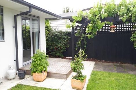 Photo of property in 1/8 Woodbank Street, Somerfield, Christchurch, 8024