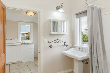 Photo of property in 9 Queen Street, Westport, 7825