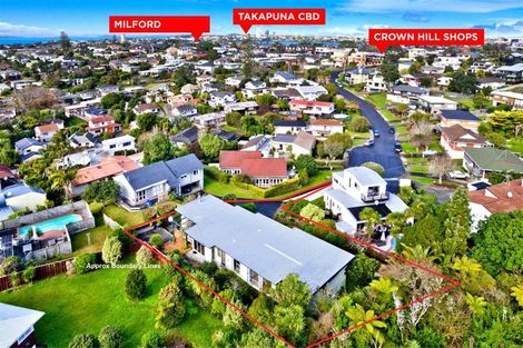 Photo of property in 12 Prestige Place, Castor Bay, Auckland, 0620